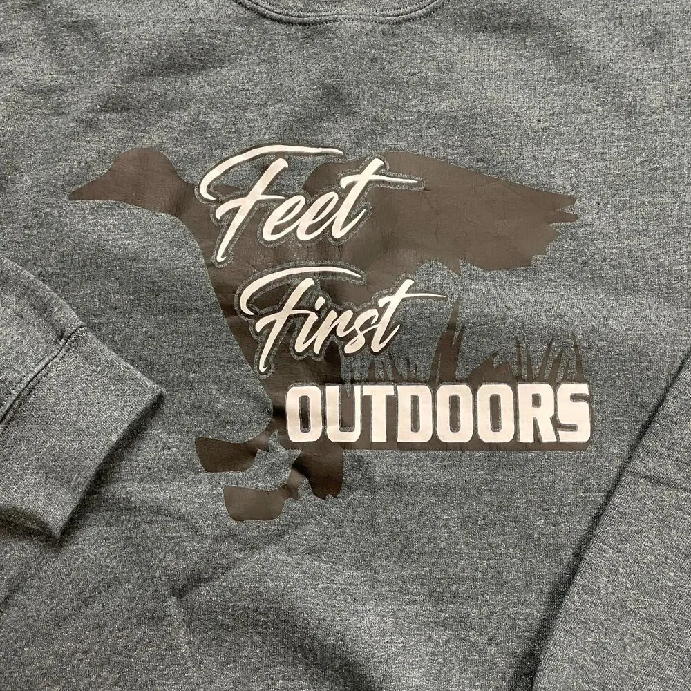 Gildan Heavy Blend Sweatshirt Mens Medium Gray Feet First Outdoors Logo Crew